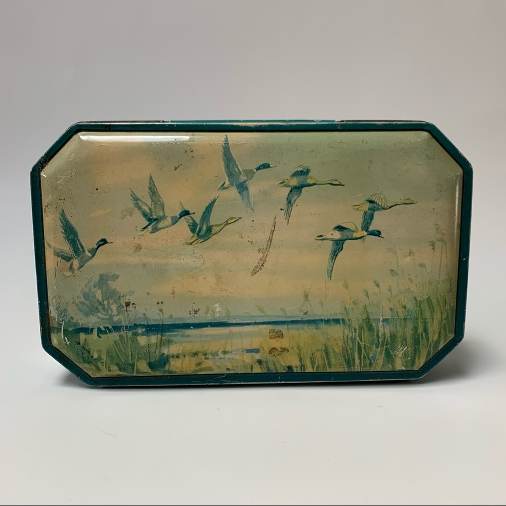 🛎 Vintage | Beautiful Rare Horner Blue Tin Box